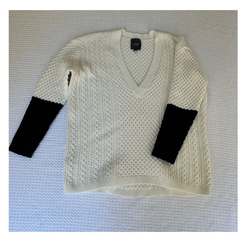 Lysse Color Block Sweater - Picture 2 of 7